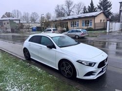 Weiß Gebraucht 2018 Mercedes A200 AMG line Limousine | 21.000 € (Etwas zu teuer)