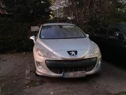 Silber Gebraucht 2009 Peugeot 308 Limousine | 2.100 € (Superpreis)