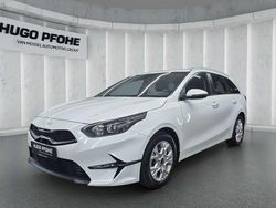 (hw2) deluxe white m Gebraucht 2024 Kia Ceed Vision Kombi | 21.450 € (Guter Preis)