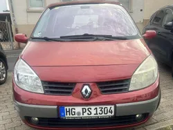 Rot Gebraucht 2004 Renault Scénic II Expression Van / Kleinbus | 1.500 € (Guter Preis)