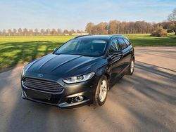 Grau Gebraucht 2025 Ford Mondeo Titanium Kombi | 11.999 €