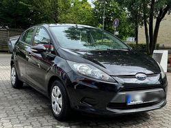 Schwarz Gebraucht 2010 Ford Fiesta Kleinwagen | 2.600 € (Fairer Preis)