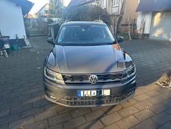 Grau Gebraucht 2019 VW Tiguan SUV | 19.499 € (Guter Preis)