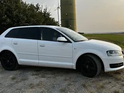 Weiß Gebraucht 2012 Audi A3 Sportback Design Limousine | 6.000 € (Guter Preis)