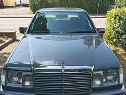 Gebraucht 1991 Mercedes E200 Limousine | 6.500 €