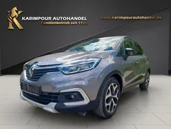 Grau Gebraucht 2019 Renault Captur SUV | 18.890 €