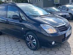 Black metallic Gebraucht 2003 Toyota Corolla Verso Sol Van / Kleinbus | 2.200 € (Fairer Preis)