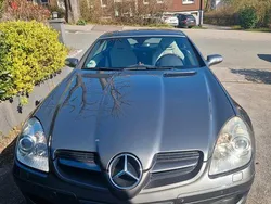 Grau Gebraucht 2005 Mercedes SLK200 Cabrio | 7.300 € (Fairer Preis)