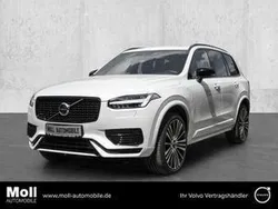Weiß crystal white / metallic metallic Gebraucht 2022 Volvo XC90 R-Design SUV | 51.790 € (Guter Preis)