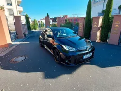 Schwarz Gebraucht 2020 Toyota Yaris Limousine | 32.099 € (Fairer Preis)