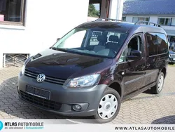Schwarz Gebraucht 2011 VW Caddy Maxi Trendline Van / Kleinbus | 9.990 € (Fairer Preis)
