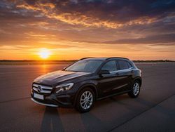 Schwarz Gebraucht 2016 Mercedes GLA180 SUV | 14.200 € (Guter Preis)