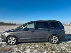 Grau Gebraucht 2016 Ford Galaxy Business Edition Van / Kleinbus | 12.500 € (Fairer Preis)