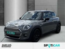 Grau Gebraucht 2018 Mini Cooper Kleinwagen | 15.480 € (Fairer Preis)