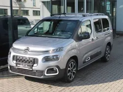 Grau Gebraucht 2021 Citroën Berlingo Shine Van / Kleinbus | 26.990 € (Teuer)