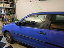 Blau Gebraucht 1997 Seat Ibiza Limousine | 900 € (Fairer Preis)