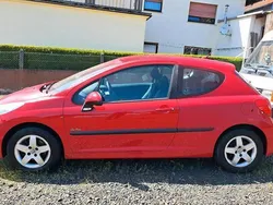 Rot Gebraucht 2008 Peugeot 207 Limousine | 850 € (Superpreis)