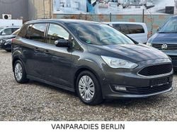 Grau Gebraucht 2019 Ford Grand C-Max Cool & Connect Van / Kleinbus | 14.500 € (Fairer Preis)