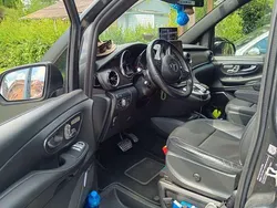 Grau Gebraucht 2019 Mercedes V300 Avantgarde Van / Kleinbus | 43.500 € (Superpreis)
