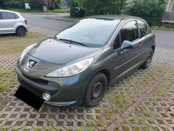 Grün Gebraucht 2009 Peugeot 207 Urban Move Limousine | 2.000 € (Guter Preis)
