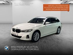 Weiß Gebraucht 2024 BMW 318 Shadowline Kombi | 34.111 € (Fairer Preis)