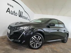 Schwarz Gebraucht 2023 Peugeot 208 Allure Kleinwagen | 17.450 € (Fairer Preis)