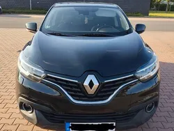 Schwarz Gebraucht 2016 Renault Kadjar LIMITED SUV | 9.999 € (Fairer Preis)
