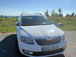Weiß Gebraucht 2014 Skoda Octavia Kombi | 7.200 € (Teuer)