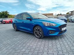 Blau Gebraucht 2020 Ford Focus ST-Line Limousine | 11.880 € (Etwas zu teuer)