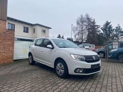 Weiß Gebraucht 2017 Dacia Sandero Lauréate Limousine | 7.999 € (Superpreis)
