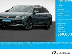 Grün Gebraucht 2024 VW Passat R-line Kombi | 44.488 € (Superpreis)