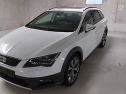 Weiß Gebraucht 2015 Seat Leon X-Perience Kombi | 9.800 € (Fairer Preis)