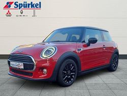 Rot Gebraucht 2018 Mini Cooper Kleinwagen | 16.580 € (Etwas zu teuer)