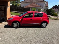 Rot Gebraucht 2009 Dacia Sandero Kleinwagen | 1.200 € (Guter Preis)