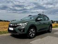 Grün Gebraucht 2023 Dacia Sandero Expression Kleinwagen | 17.900 € (Fairer Preis)