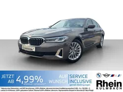 Grau Gebraucht 2021 BMW 530 Luxury Line Limousine | 40.980 € (Fairer Preis)