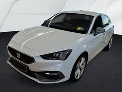 Newada weiß metallic (metallic) Gebraucht 2025 Seat Leon FR Limousine | 27.900 € (Fairer Preis)