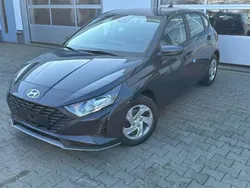 Grau Neu 2025 Hyundai i20 Select Limousine | 19.590 € (Guter Preis)