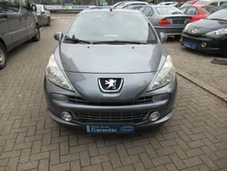 Grau Gebraucht 2008 Peugeot 207 CC Sport Cabrio | 6.290 € (Teuer)