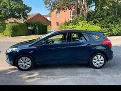 Blau Gebraucht 2013 Ford Focus Limousine | 3.300 € (Fairer Preis)
