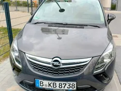 Grau Gebraucht 2015 Opel Zafira Tourer Business Innovation Van / Kleinbus | 12.700 € (Fairer Preis)