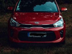 Rot Gebraucht 2019 Kia Rio Spirit Kleinwagen | 13.000 € (Fairer Preis)