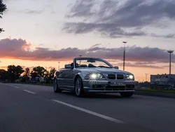 Silber Gebraucht 2002 BMW 325 Cabriolet M Sport Cabrio | 7.900 €