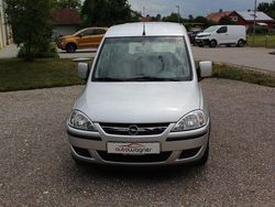 Silber Gebraucht 2007 Opel Combo Edition Van / Kleinbus | 12.900 €