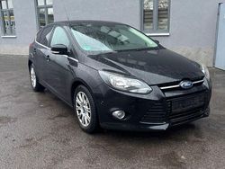 Schwarz Gebraucht 2011 Ford Focus Titanium Limousine | 4.300 € (Superpreis)