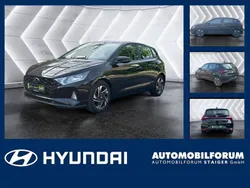 Phantom black / met Gebraucht 2022 Hyundai i20 Trend Limousine | 15.590 € (Guter Preis)