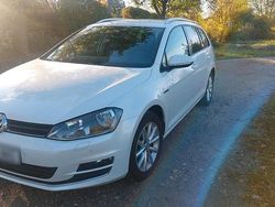 Weiß Gebraucht 2015 VW Golf VII LOUNGE Kombi | 8.200 € (Guter Preis)