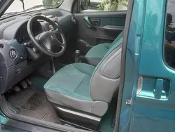 Grün Gebraucht 2003 Citroën Berlingo Van / Kleinbus | 3.999 € (Fairer Preis)
