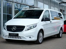 Weiß Gebraucht 2022 Mercedes Vito Van / Kleinbus | 33.990 € (Guter Preis)