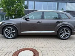 Braun Gebraucht 2017 Audi SQ7 Ambiente SUV | 46.900 € (Fairer Preis)